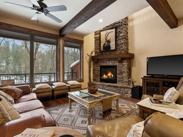 443 Osborn Ave #210, Bigfork, MT 59911