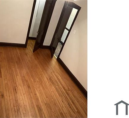 4th image of 2305 W Garfield Blvd #1