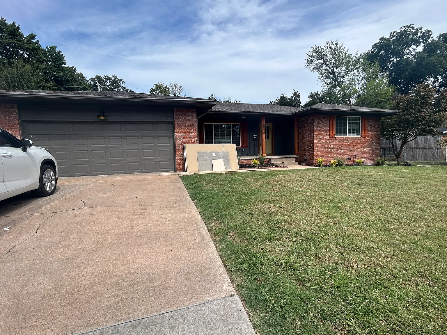 3 bed, 1500 sqft, $2,100 — Photo 2