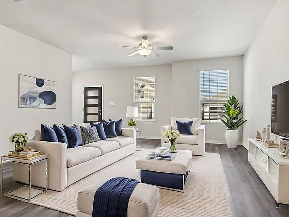 The Dorset floorplan with the Distinct 1 interior package.