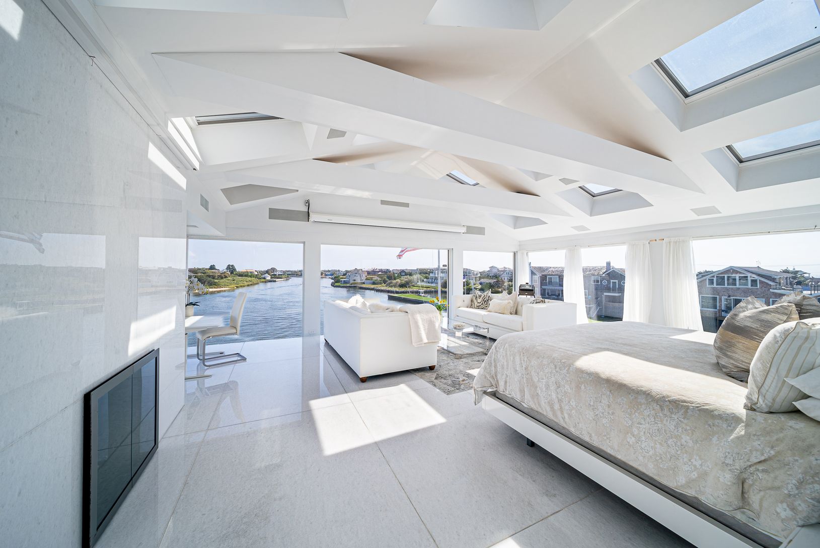  Glass House, Bedroom view 2