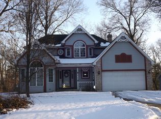 621 Rustic Rook Dr, Somonauk, IL 60552