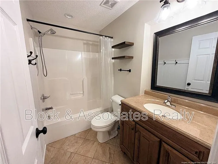 46 Shadow Dr — Photo 15