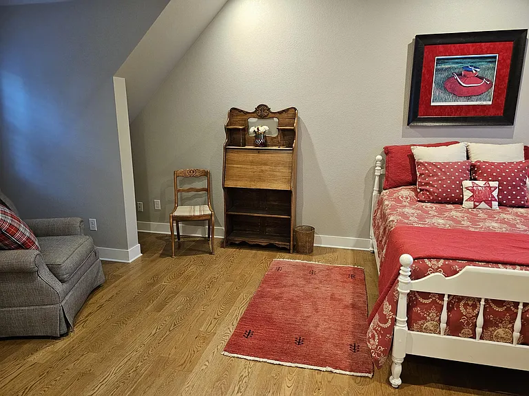 302 E Geneseo St #B — Photo 14