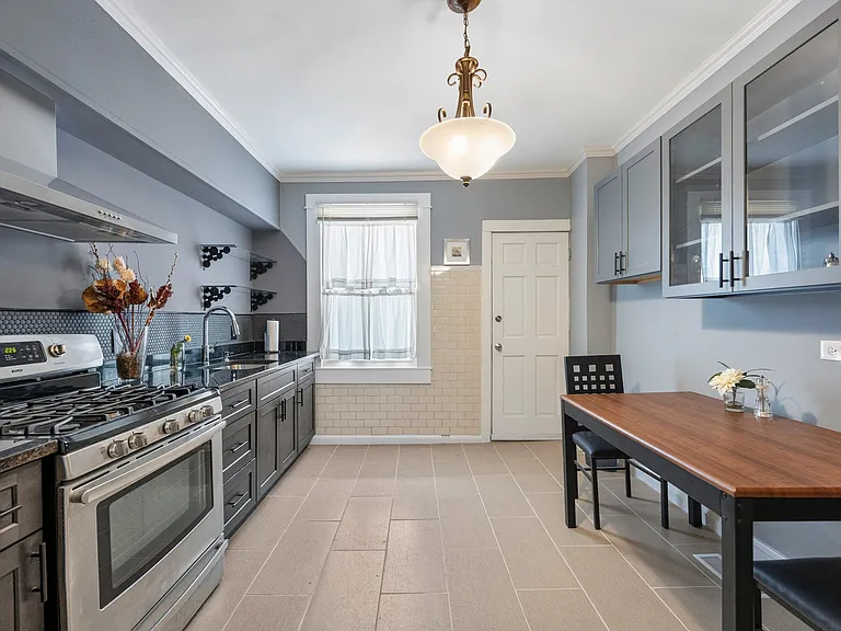 602 S Macon St — Photo 12