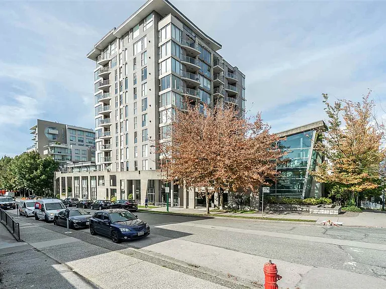 1633 W 8th Ave #3 — Photo 1