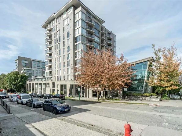 1633 W 8th Ave #3, Vancouver, BC V6J 5H7