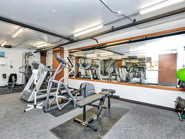 158C McArthur Ave #708 — Photo 25