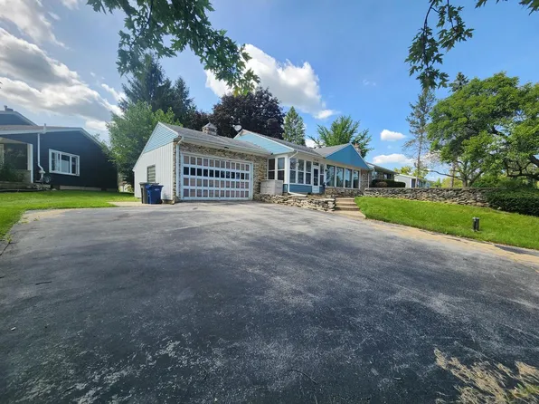 W190S7435 Bay Shore DRIVE, Muskego, WI 53150