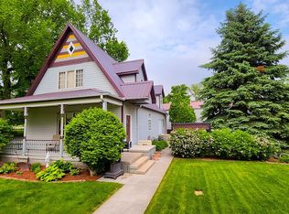 1711 Avenue J, Gothenburg, NE 69138
