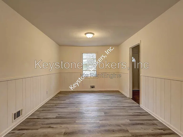 4624 Wesley Dr — Photo 5