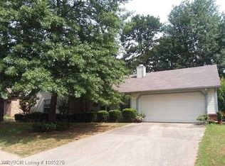 2300 Pine Ln, Barling, AR 72923