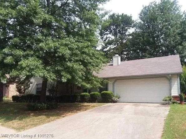 2300 Pine Ln, Barling, AR 72923