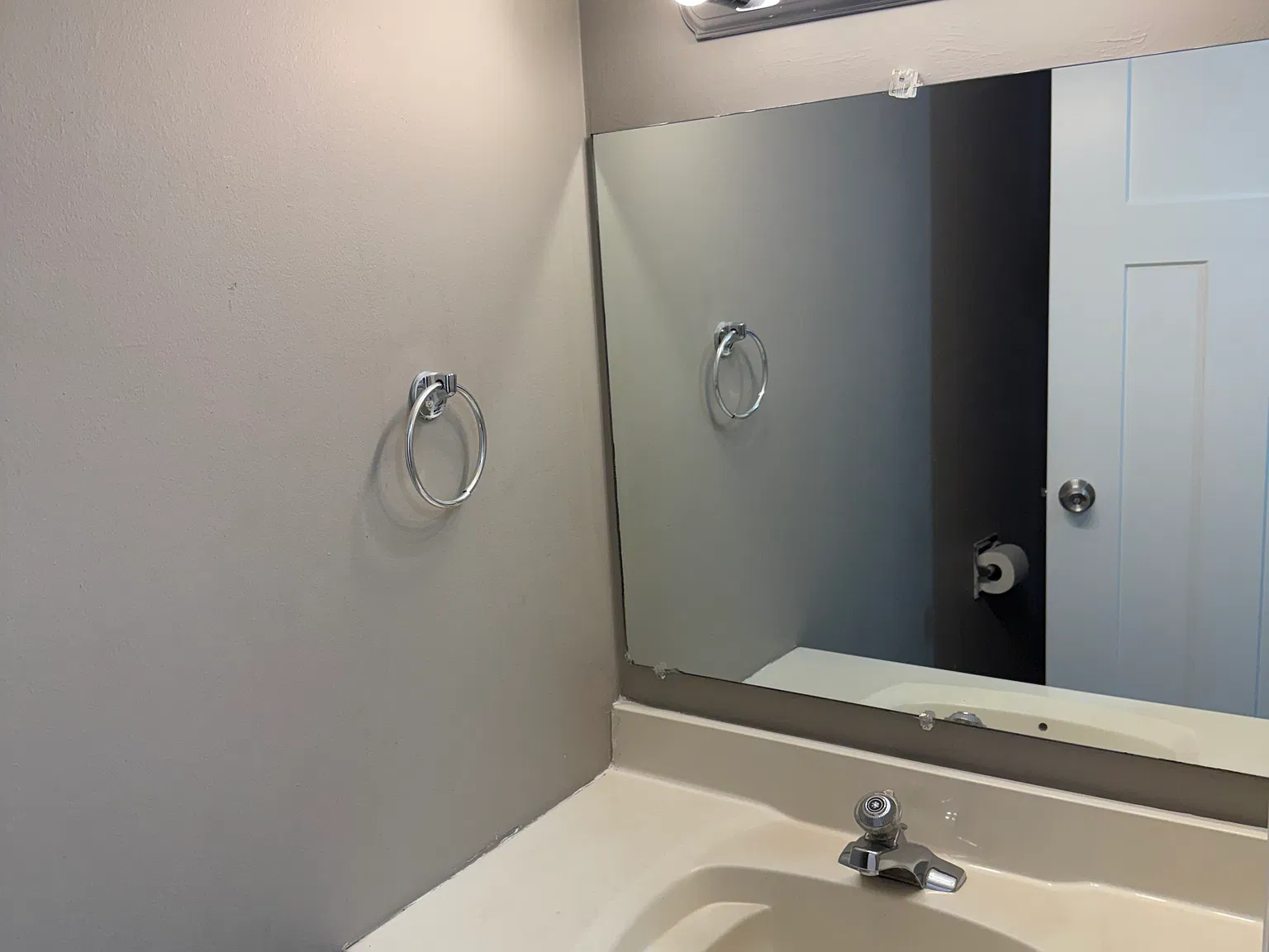 2 bed, 1.5 bath, 950 sqft, $2,000 — Photo 3