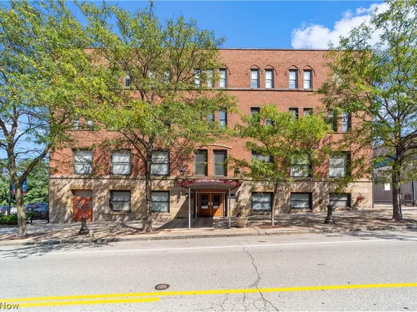 1133 W 9th St APT 404, Cleveland, OH 44113