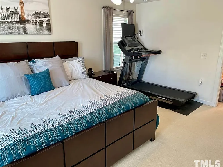 407 Boscawen Ln — Photo 7
