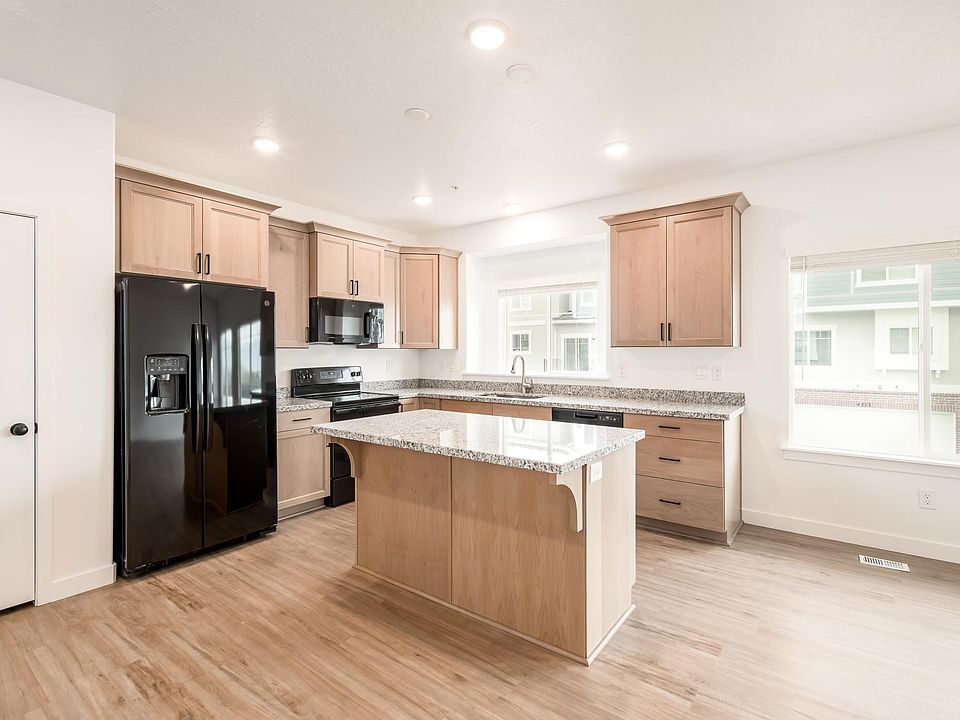 1st image of 4211 W Dead Horse Ct
