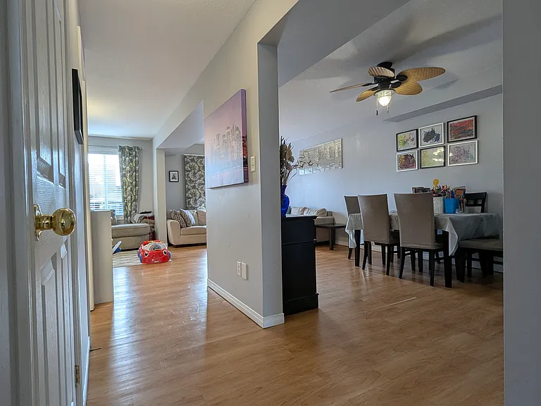 69 Jonathon Ct — Photo 4