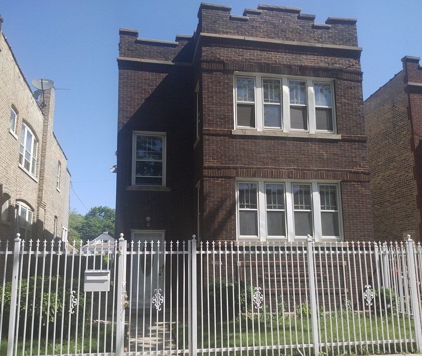1st image of 4828 W Wabansia Ave