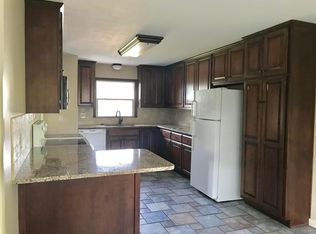 5830 E Hanover St, Wichita, KS 67220