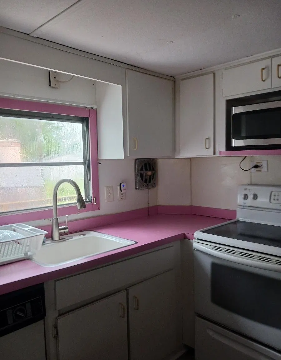 2 bed, 980 sqft, $1,200 — Photo 3
