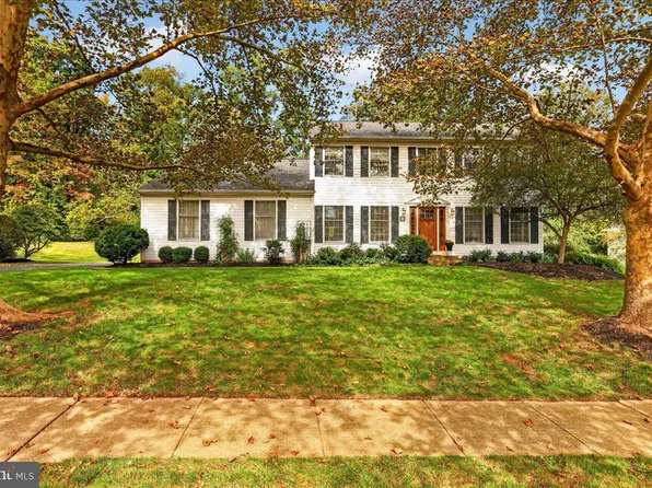 22 Steeplechase Dr, Doylestown, PA 18901