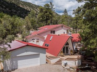 123 Entrada Dr, Jemez Springs, NM 87025