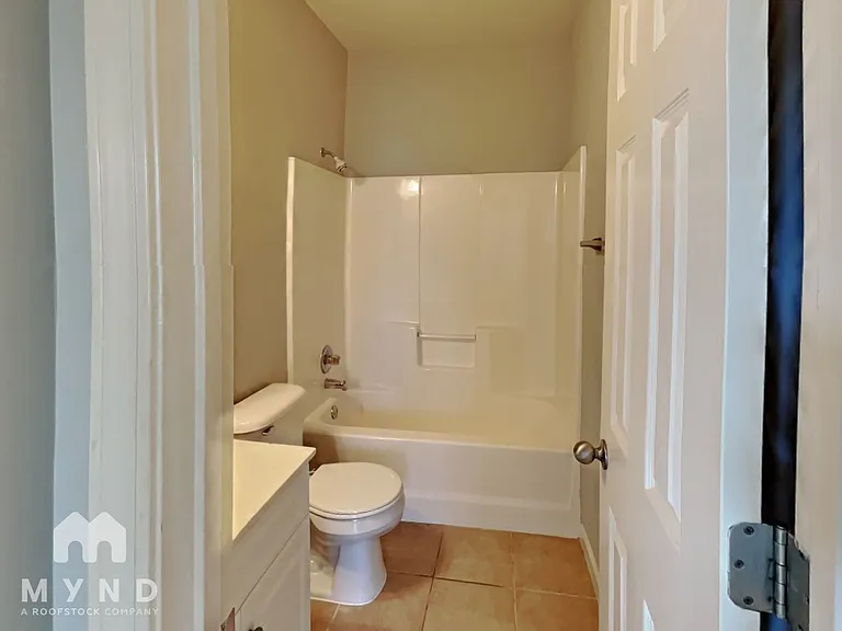 1192 Washington Dr — Photo 19