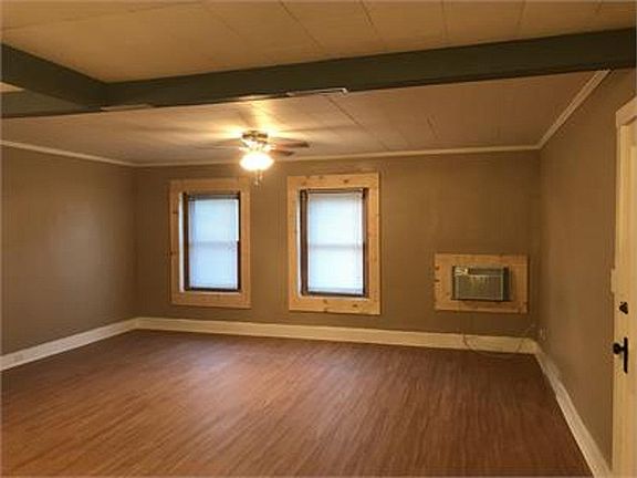 2nd image of 107 W Salem Ave #1