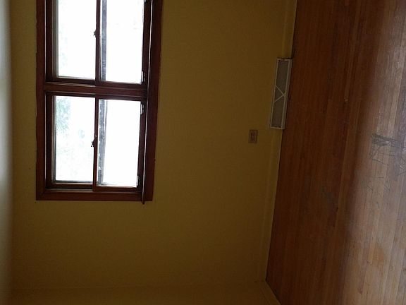 5th image of 448 W 136th St #Twh