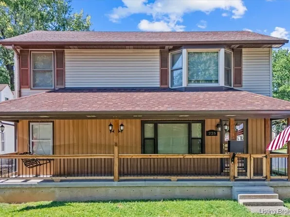 225 E Bowne Boulevard, Clarksville, IN 47129