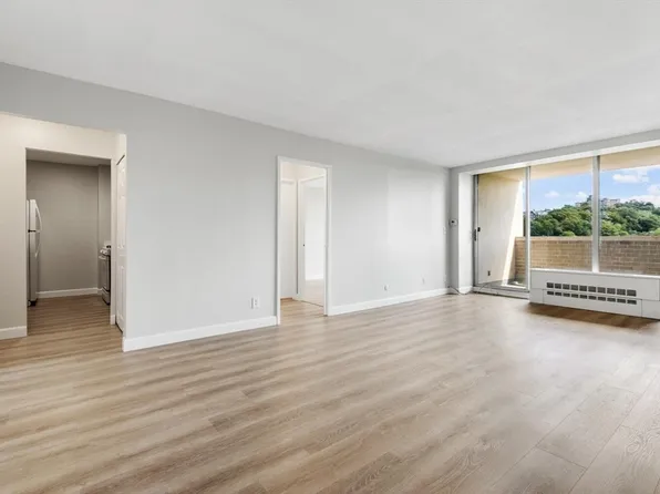 33 Pond Ave APT 1009, Brookline, MA 02445