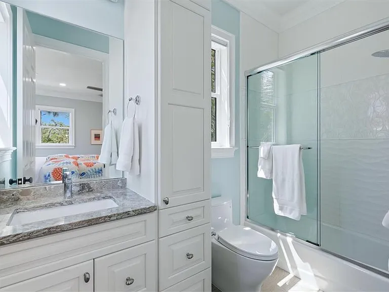 115 Aqua Ln — Photo 46