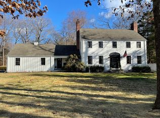 95 Pinewood Rd, Stamford, CT 06903