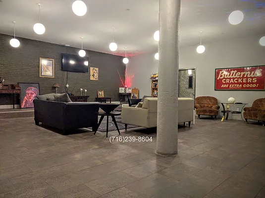 Rented by Manhattan Management LLC | media 30