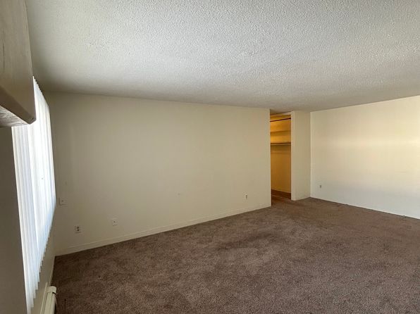 2651 Moundsview Dr, Saint Paul, MN