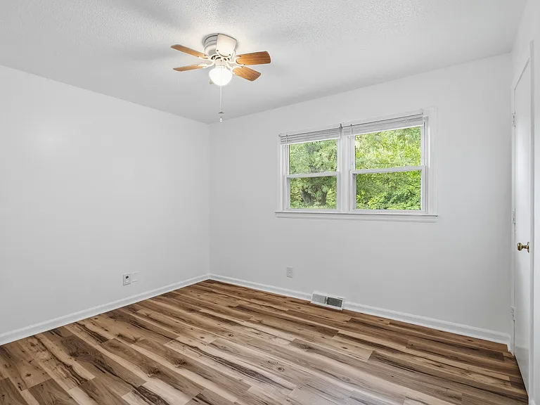 528 River Oak Dr — Photo 25