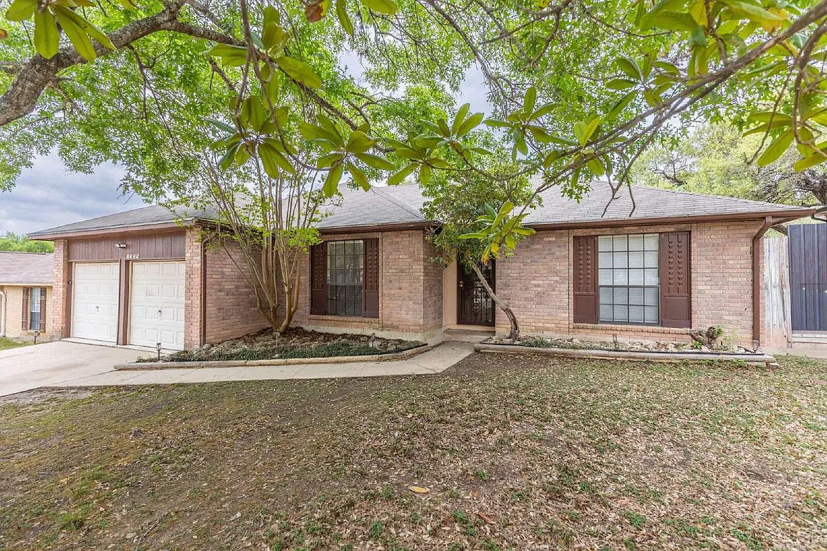 Building Photo - 7750 Crooked Road St