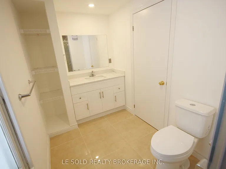 169 Gormley Rd W — Photo 11