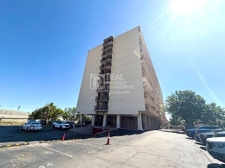 2225 E Buchtel Blvd #912