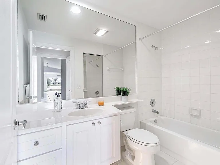 8270 Eleuthera Ln — Photo 21