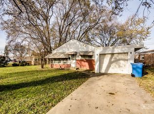 8070 S Kilpatrick Ave, Chicago, IL 60652