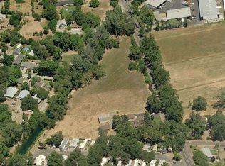 5690 Cedars Rd, Redding, CA 96001