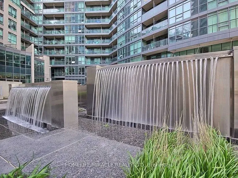 231 Fort York Blvd #2310 — Photo 22