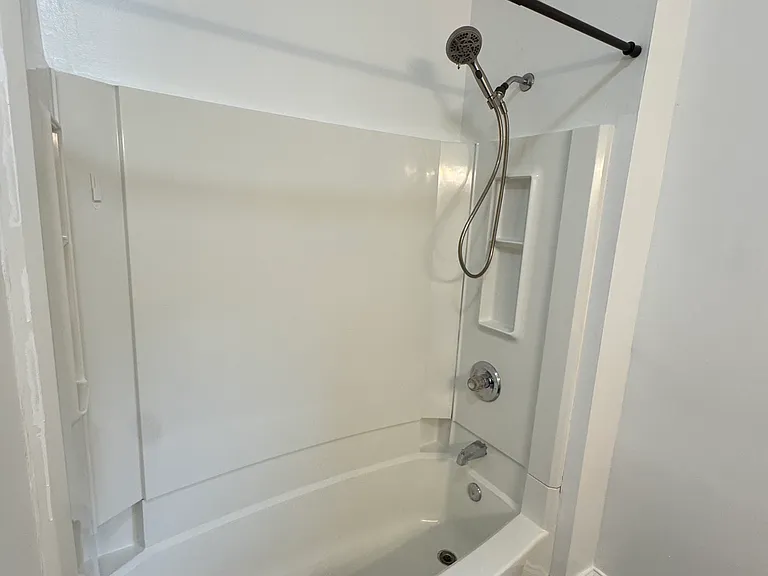 4617 Woodland Ave #2 — Photo 11