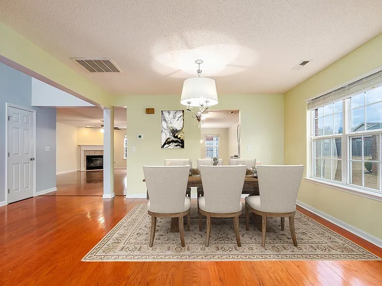 117 Vancouver Rd — Photo 7