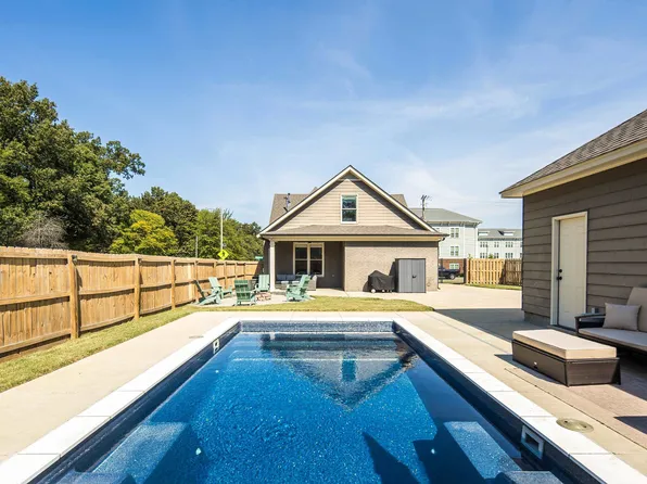 2339 Autumn Ave, Memphis, TN 38112