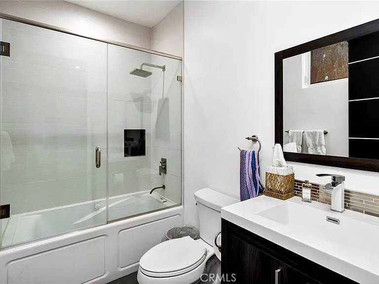 5541 Matilija Ave — Photo 15