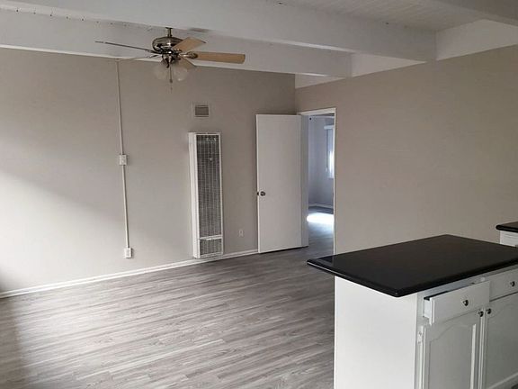 5th image of 136 N Hamilton Dr APT 2