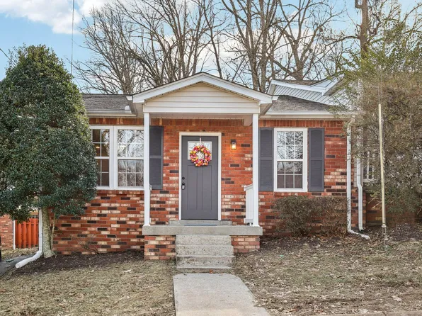 144 Five Oaks Dr, Nashville, TN 37217